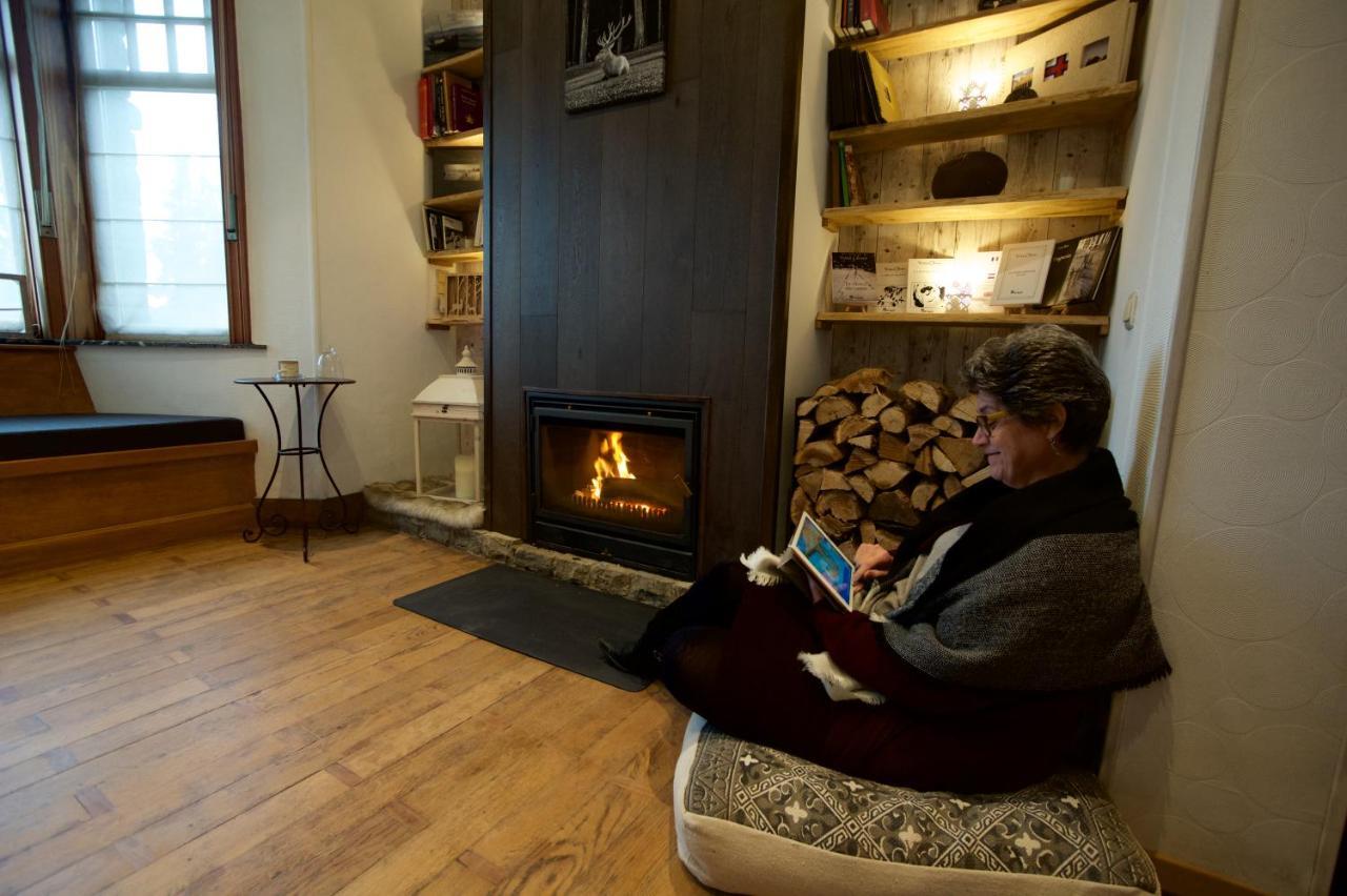 L'Ancienne Poste - Chambres D'Hotes Et Table De Degustation Marloie Eksteriør bilde