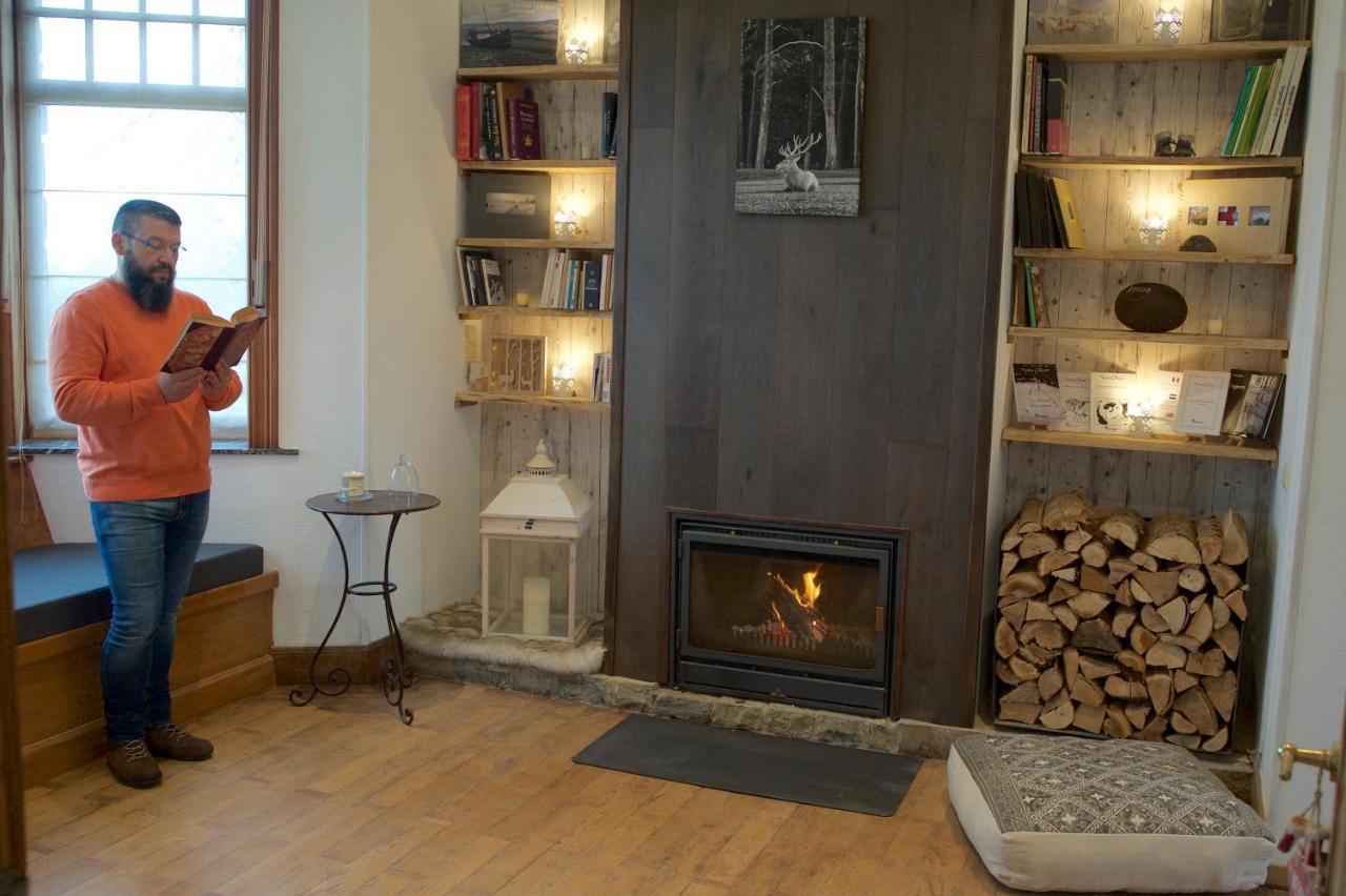 L'Ancienne Poste - Chambres D'Hotes Et Table De Degustation Marloie Eksteriør bilde